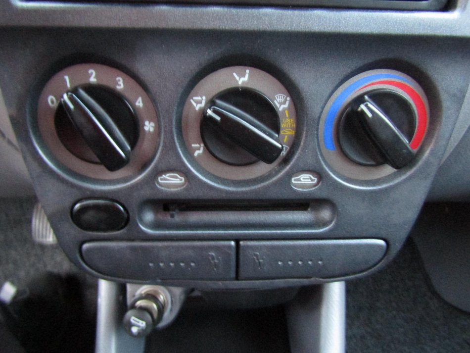 Hyundai Accent 1.4 i 