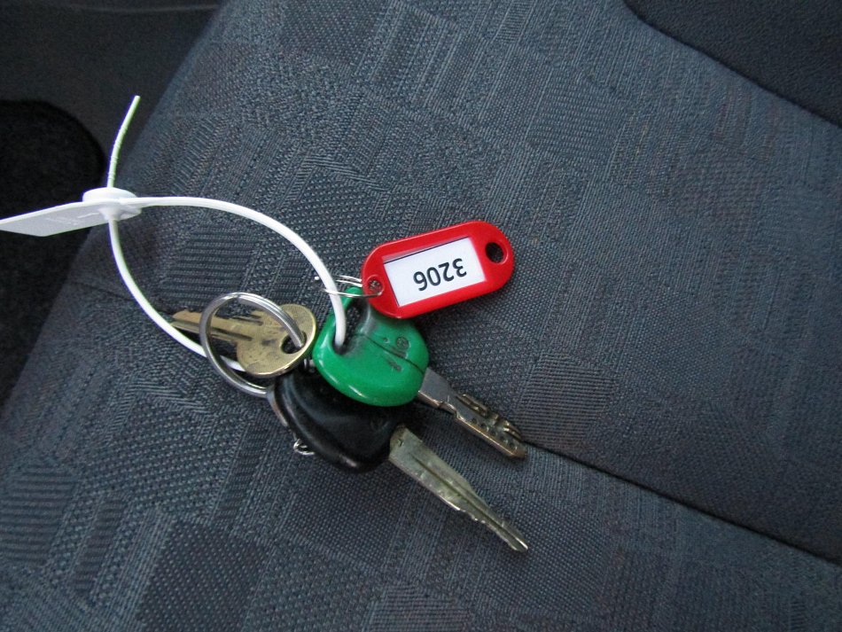 Hyundai Accent 1.4 i 