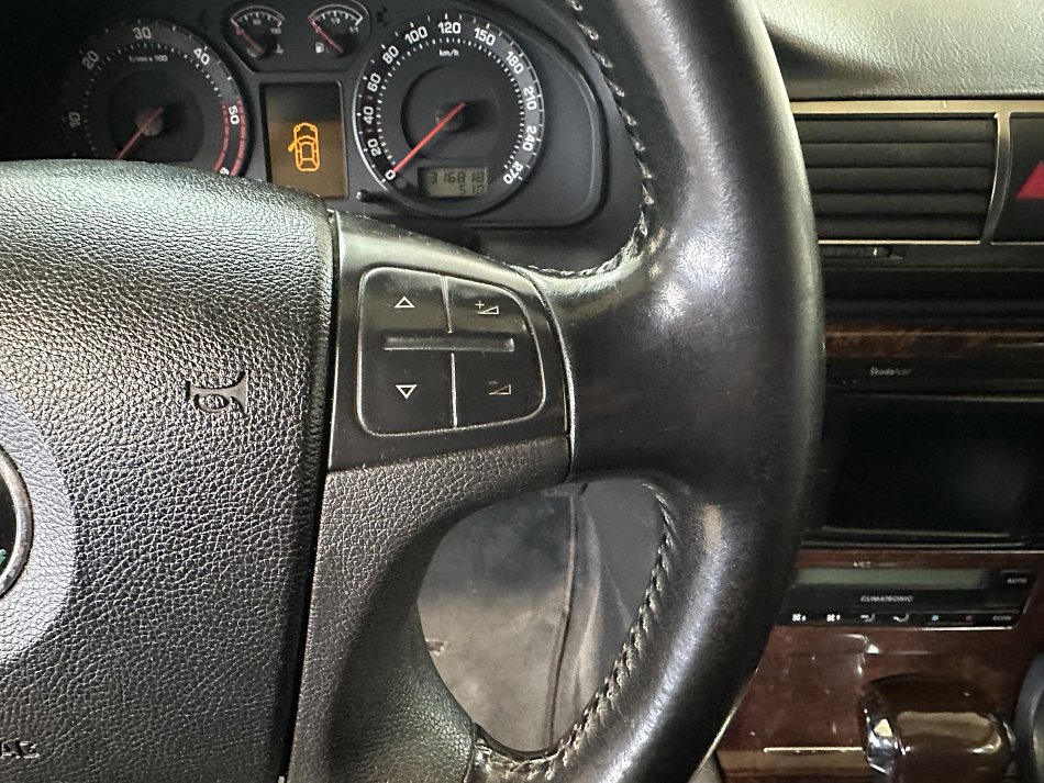 Škoda Superb 2.5 TDi 