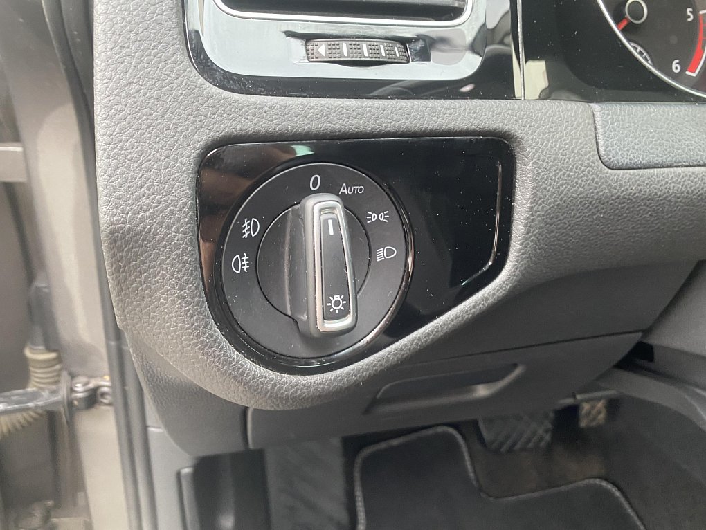 Volkswagen Golf 2.0 TDi Highline