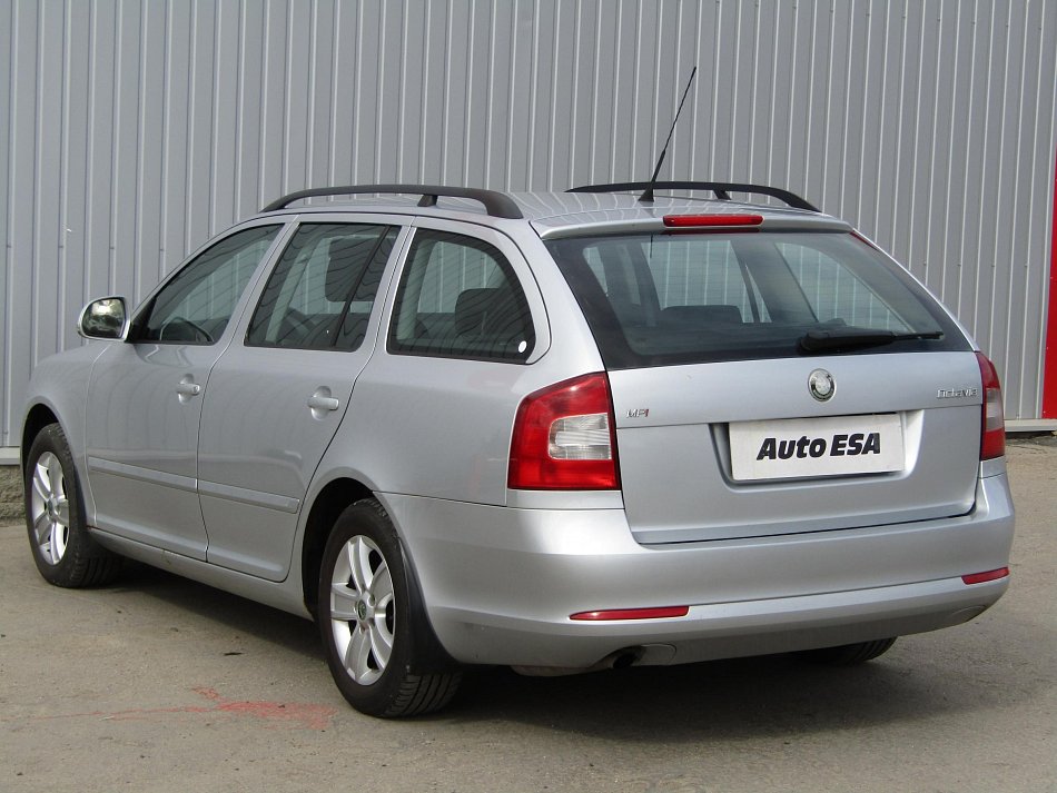 Škoda Octavia II 1.6MPi Ambiente
