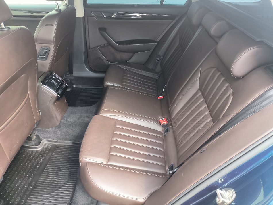 Škoda Superb III 2.0 TSI  4x4