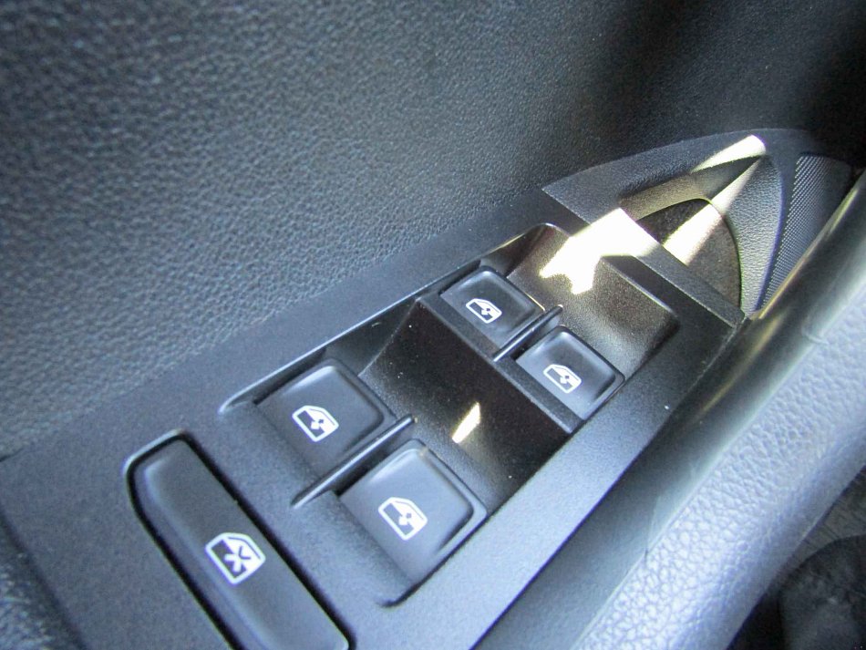 Škoda Octavia III 2.0 TDi Scout 4x4