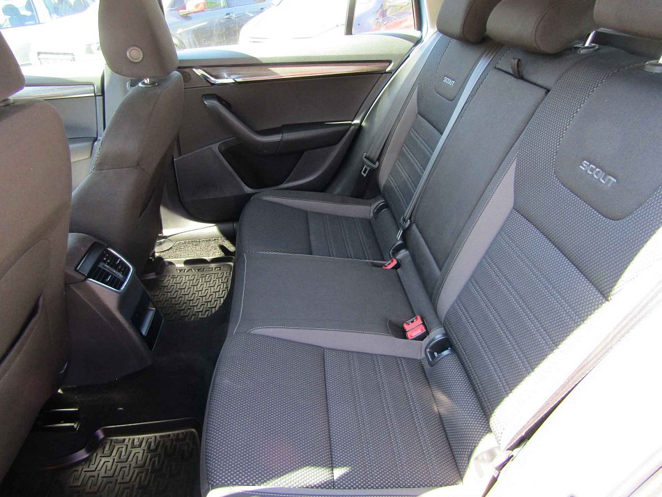 Škoda Octavia III 2.0 TDi Scout 4x4