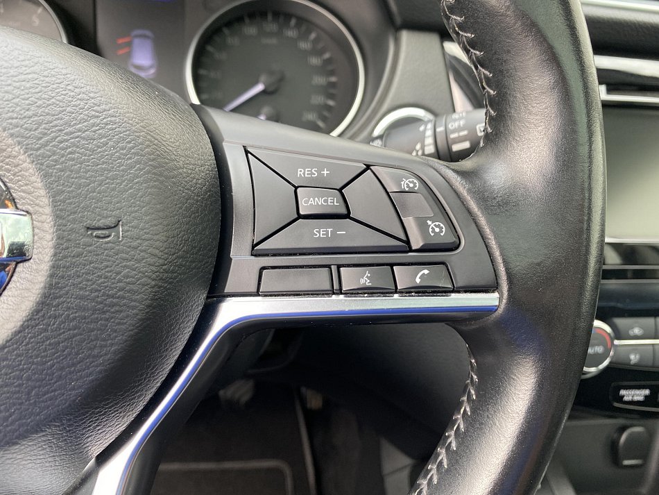 Nissan Qashqai 1.3 DiG-T N-Connecta