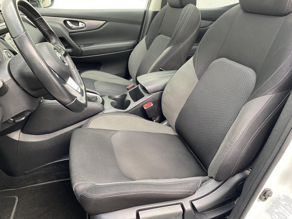 Nissan Qashqai 1.3 DiG-T N-Connecta