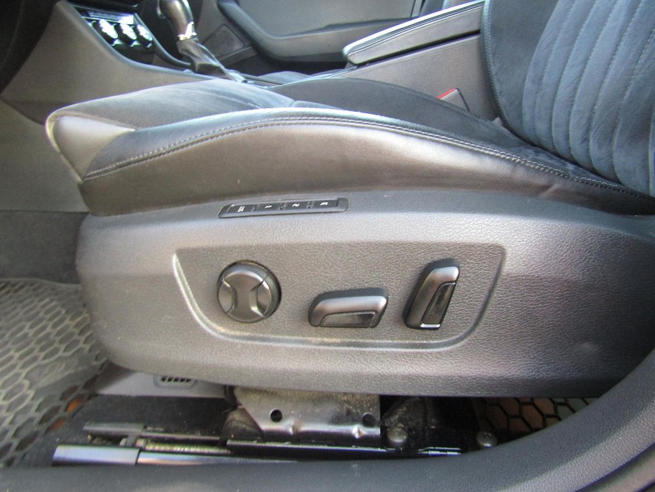 Škoda Superb III 2.0 TDi  4x4