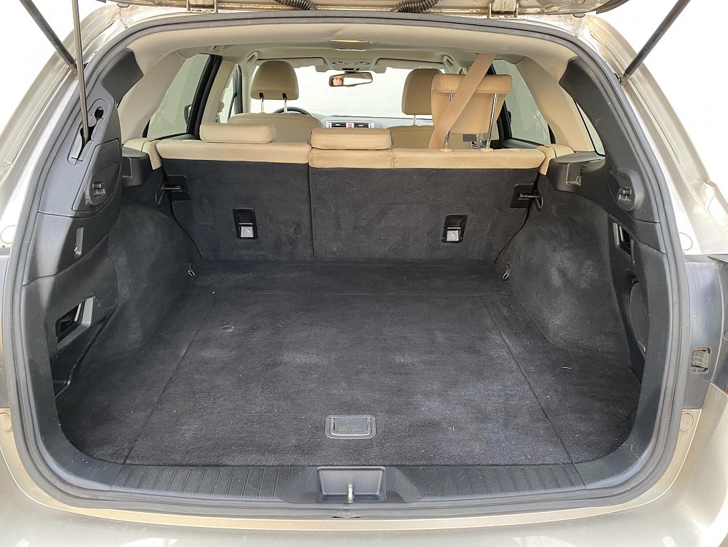 Subaru Outback 2.5i  4x4