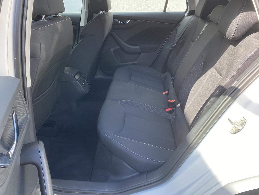 Škoda Kamiq 1.0 TSi Ambition Plus