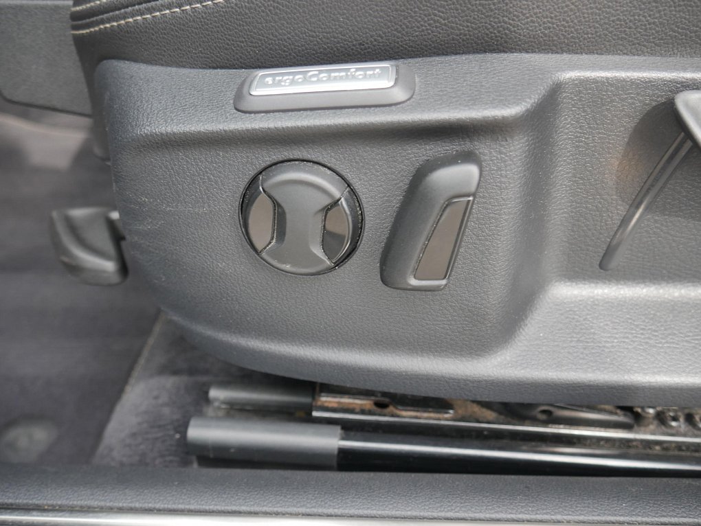 Volkswagen Passat 2.0TDi 