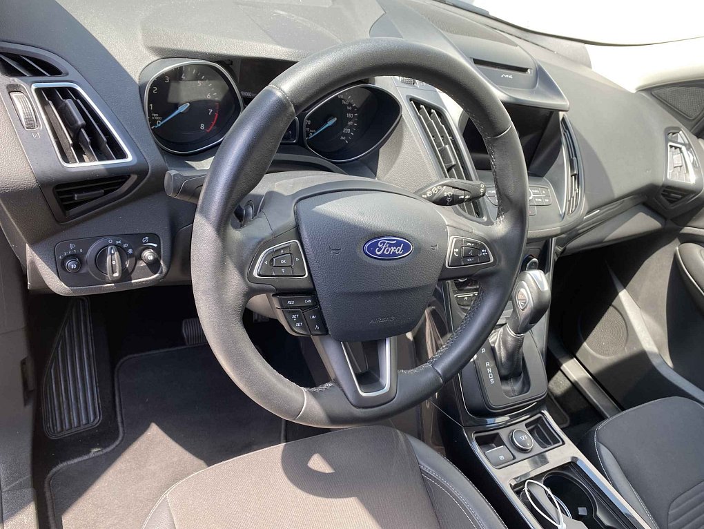 Ford Kuga 1.5 EB Titanium