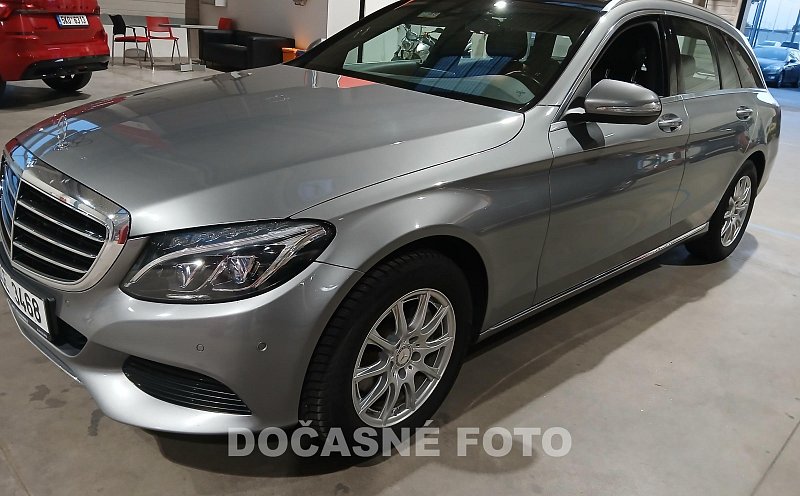 Mercedes-Benz Třída C 2.2 