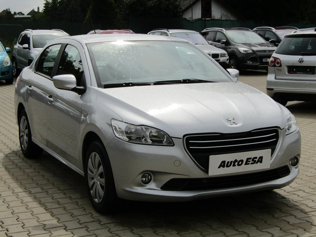 Peugeot 301 1.6i 