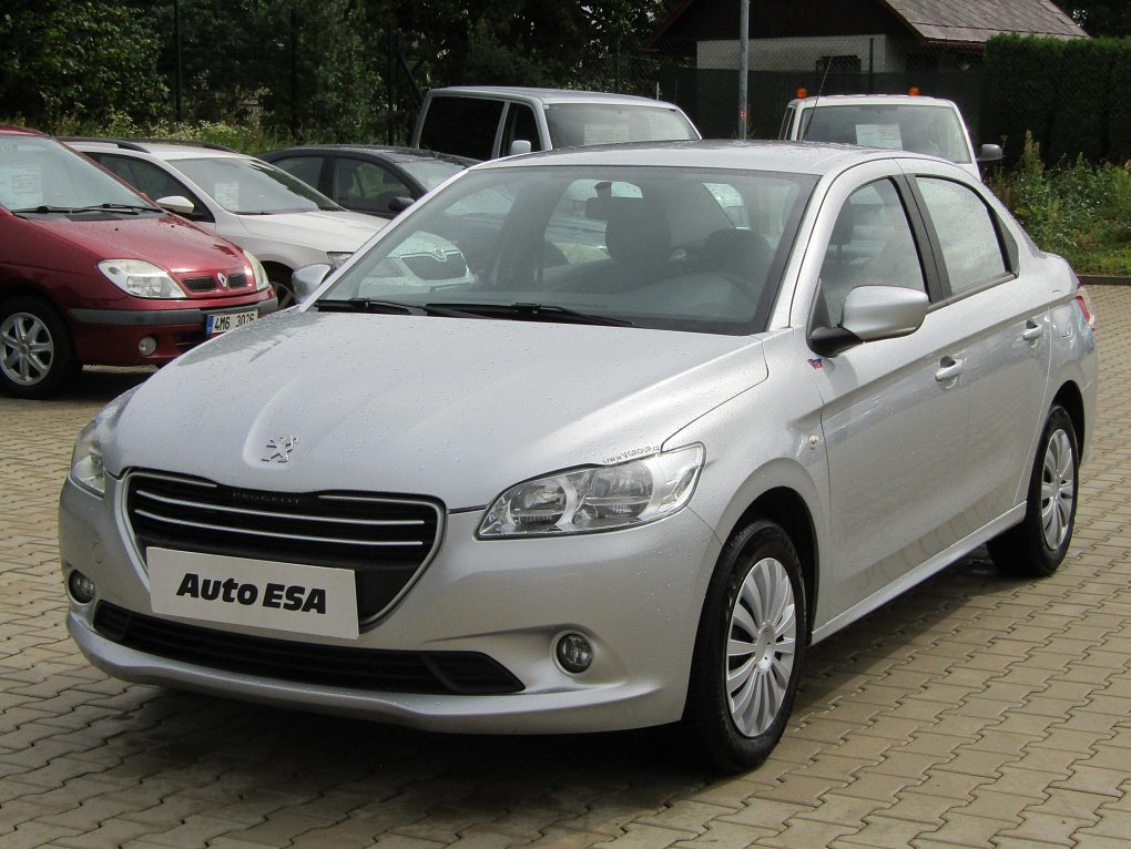 Peugeot 301 1.6i 
