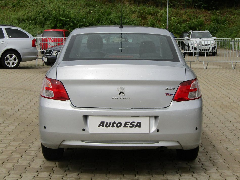 Peugeot 301 1.6i 