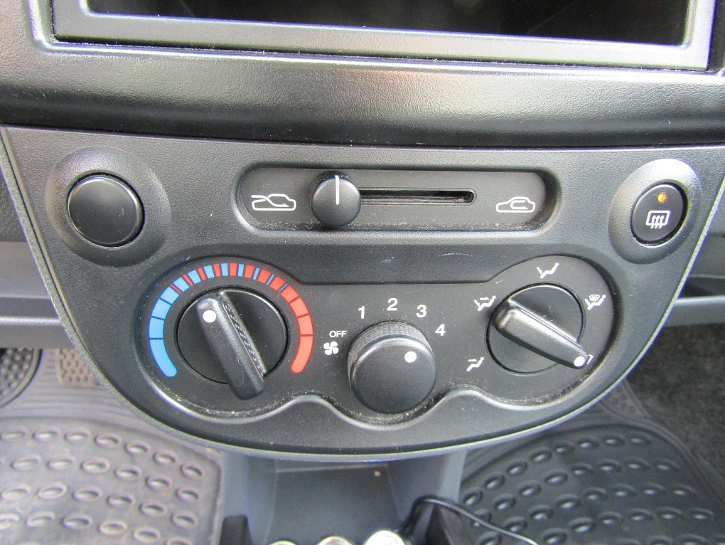 Chevrolet Spark 0.8i 