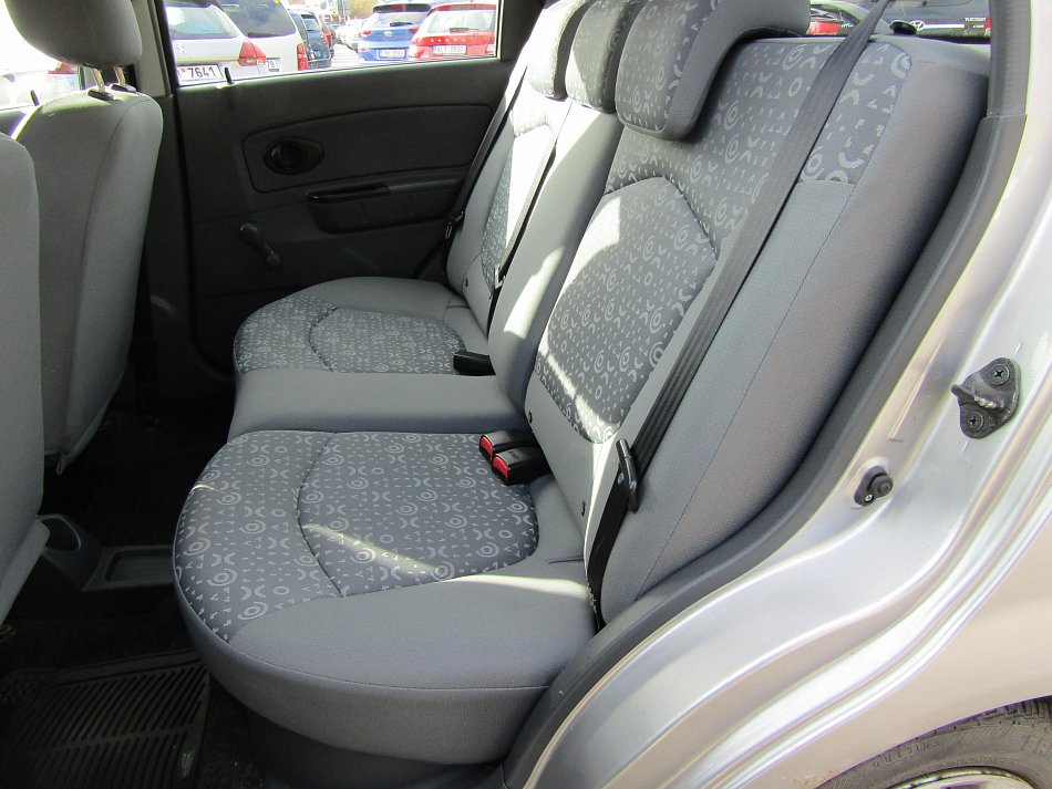 Chevrolet Spark 0.8i 