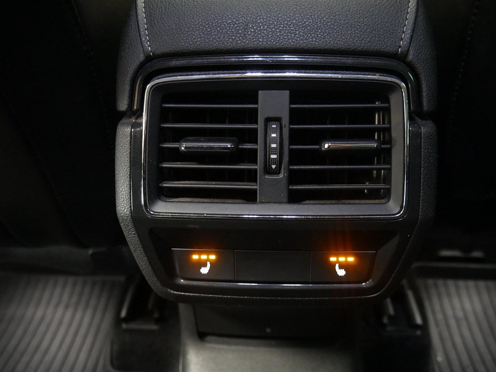 Škoda Karoq 2.0 TDi Style Plus 4x4