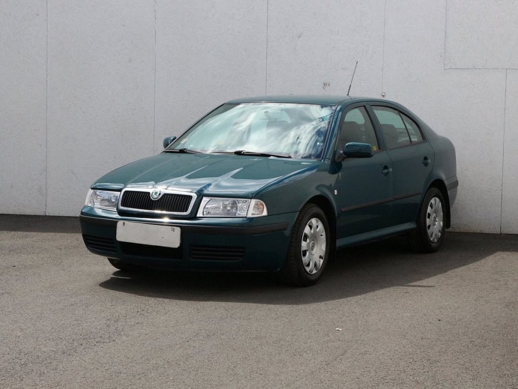 Škoda Octavia 1.6 MPi  Tour