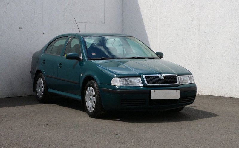 Škoda Octavia 1.6 MPi  Tour