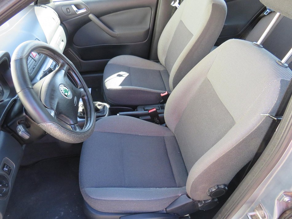 Škoda Octavia 1.6MPi Ambiente