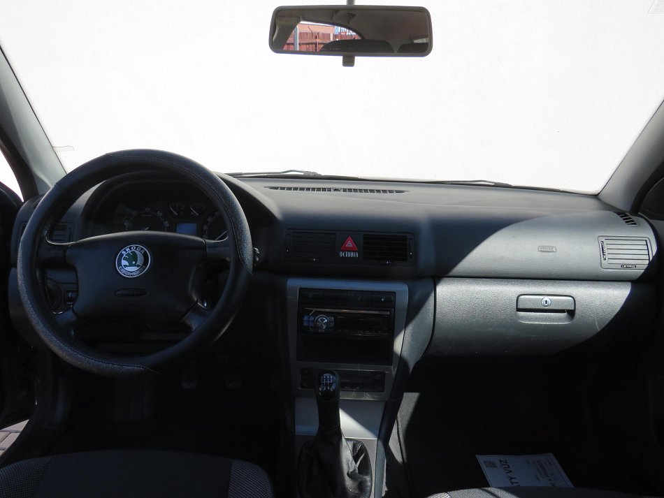 Škoda Octavia 1.6MPi Ambiente
