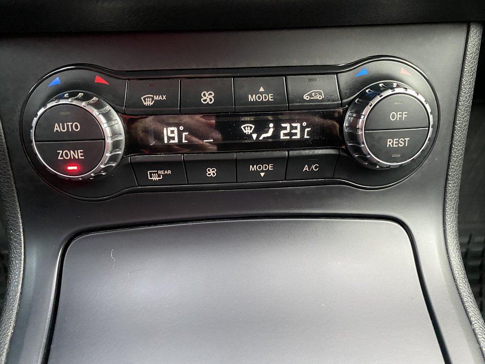 Mercedes-Benz Třída B 2.0i 