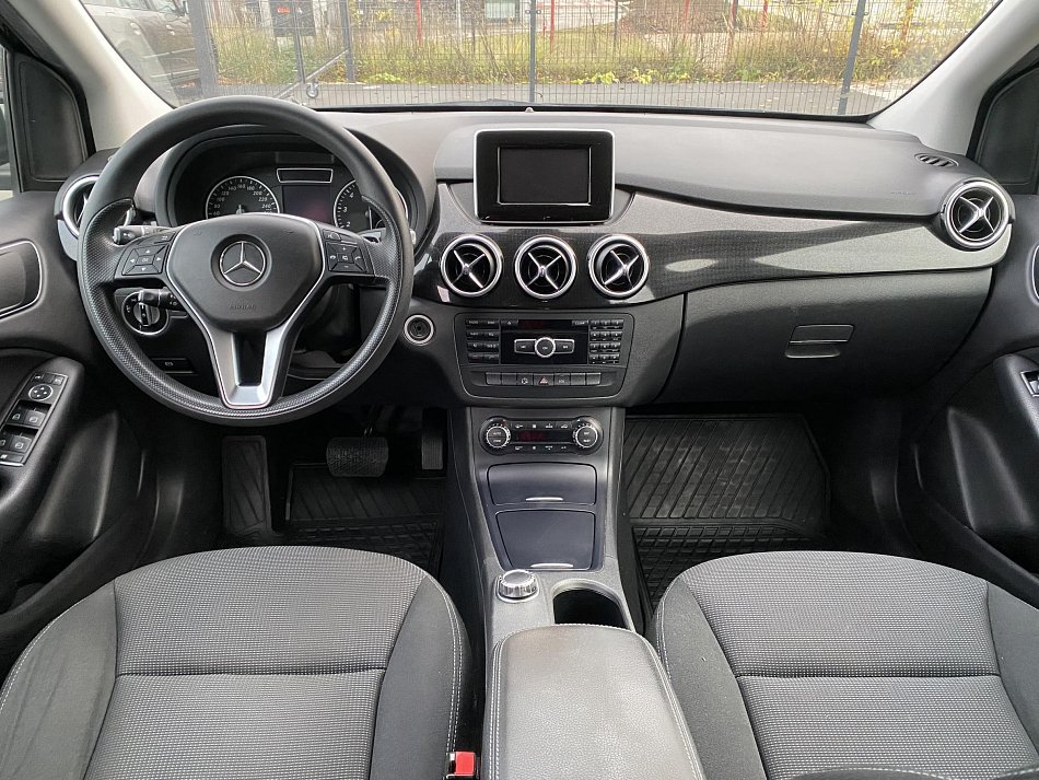 Mercedes-Benz Třída B 2.0i 