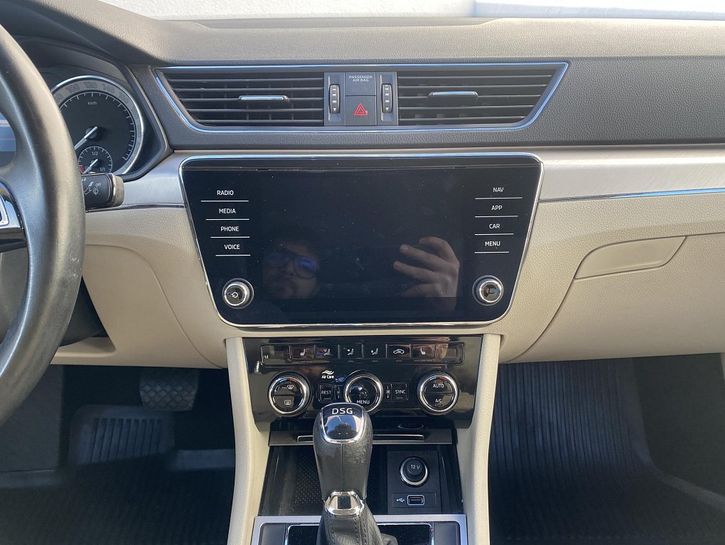 Škoda Superb III 2.0 TDi Style