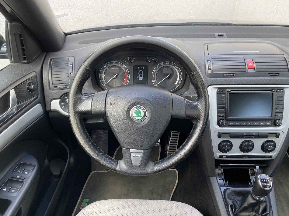 Škoda Octavia II 2.0 TDI RS