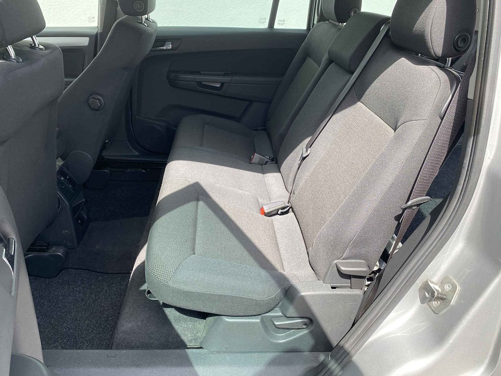Opel Zafira 1.8 16V Family