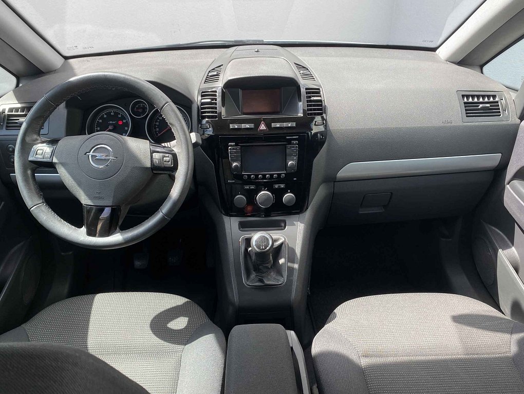 Opel Zafira 1.8 16V Family