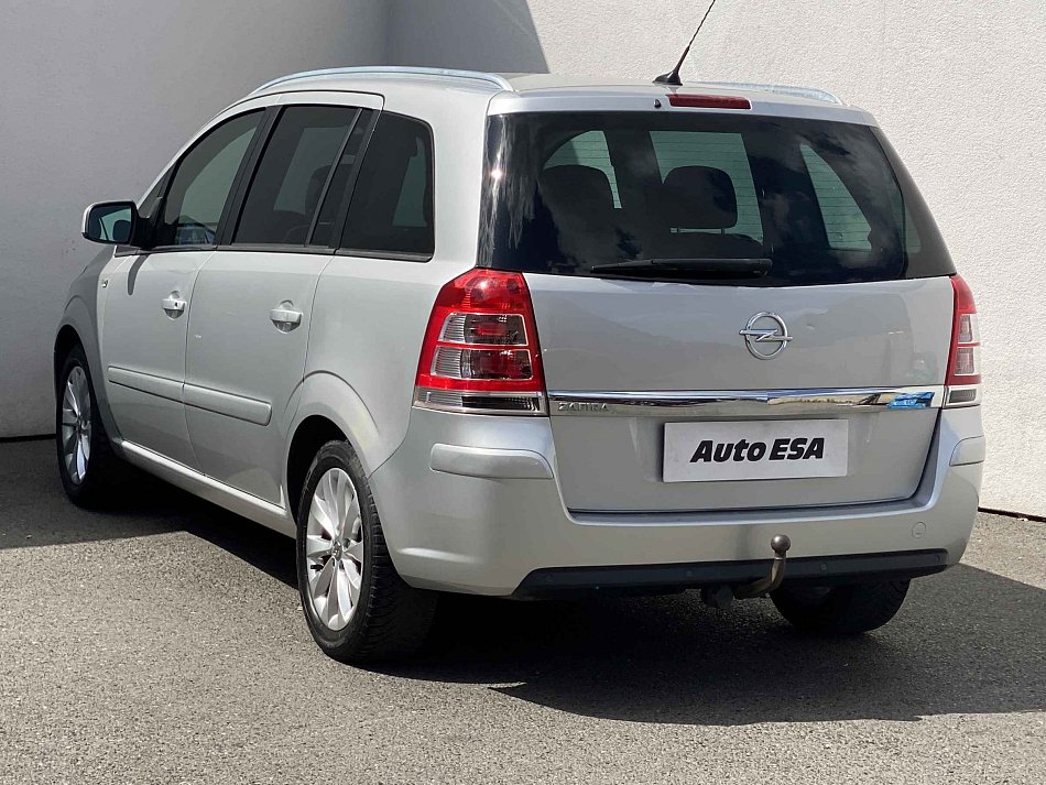 Opel Zafira 1.8 16V Family