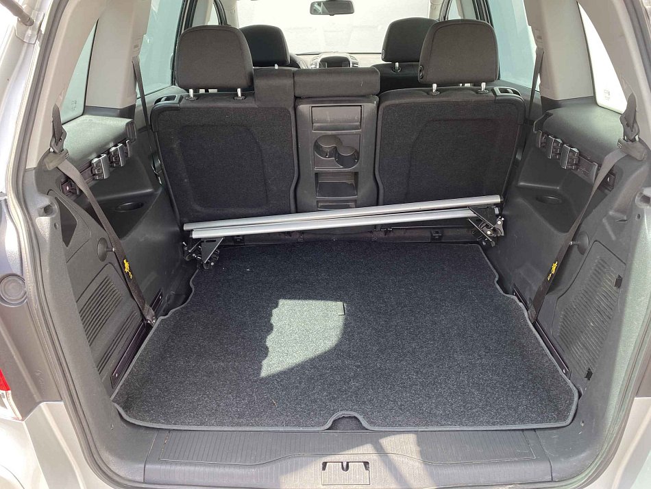 Opel Zafira 1.8 16V Family