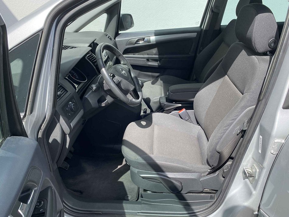 Opel Zafira 1.8 16V Family