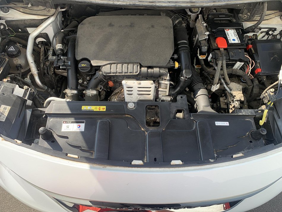 Peugeot 3008 1.2 PT Allure