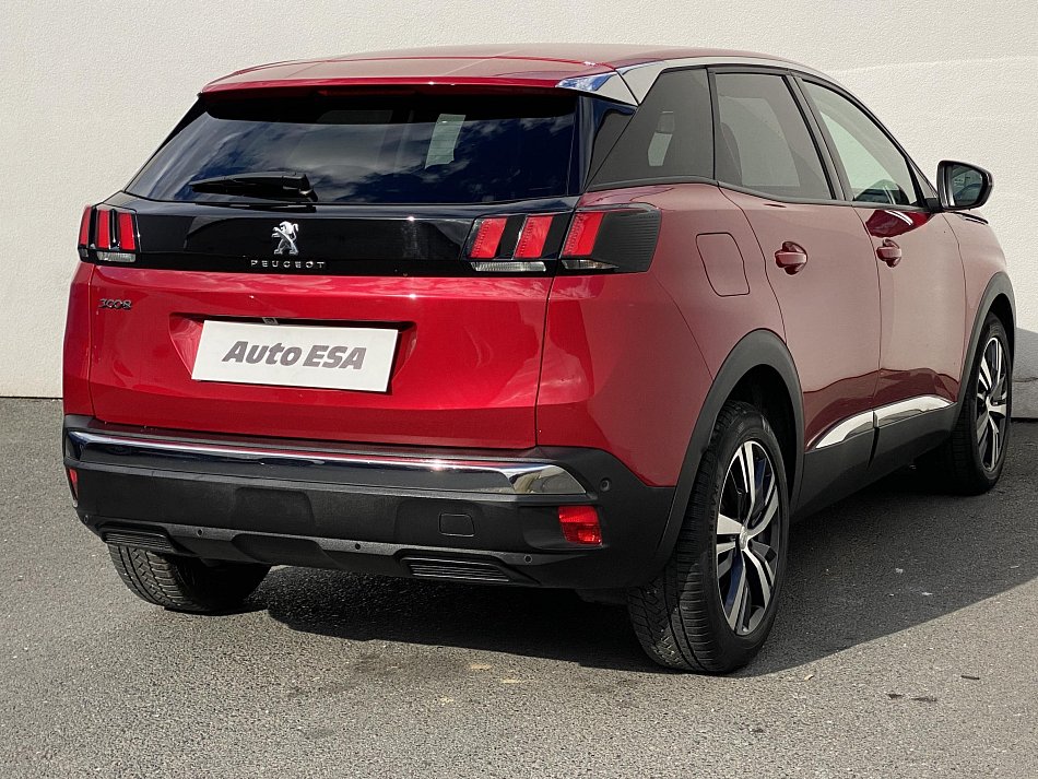 Peugeot 3008 1.2 PT Allure