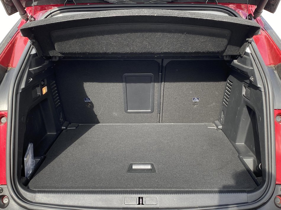 Peugeot 3008 1.2 PT Allure