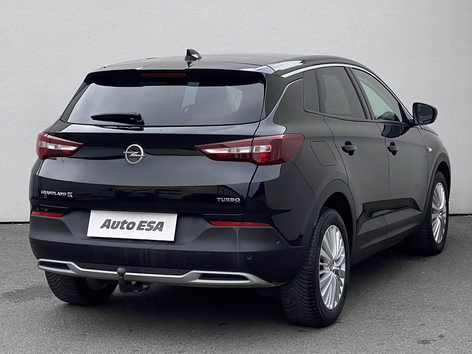 Opel Crossland X 1.2 T Innovation