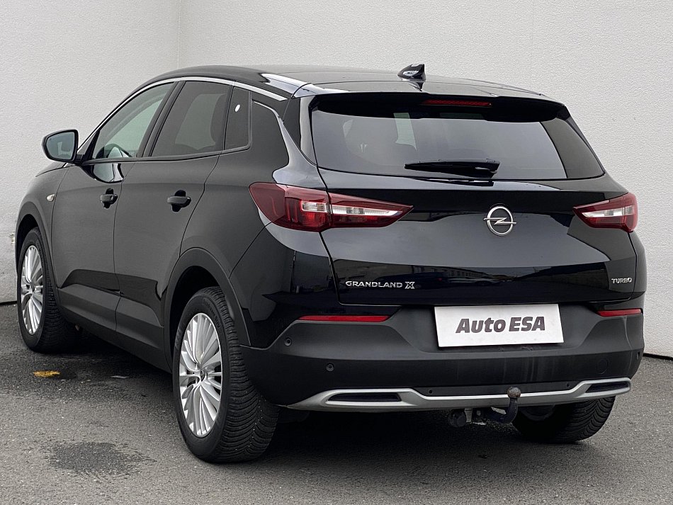 Opel Crossland X 1.2 T Innovation