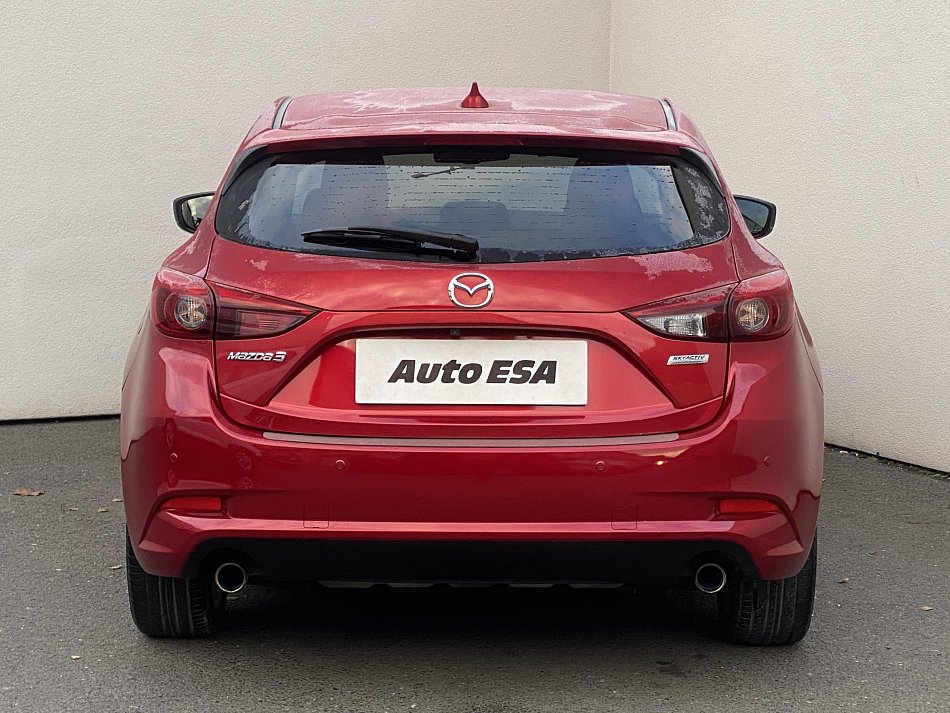 Mazda 3 2.0 i Sport
