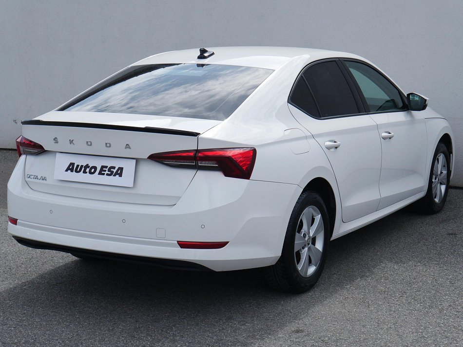 Škoda Octavia IV 2.0 TDi 