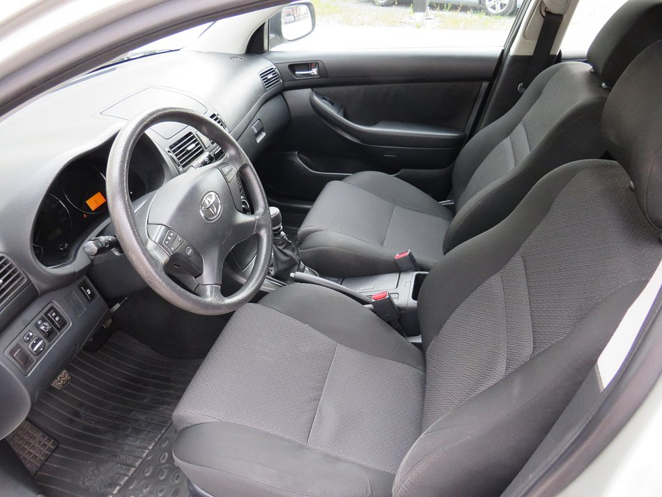 Toyota Avensis 2.0D-4D 