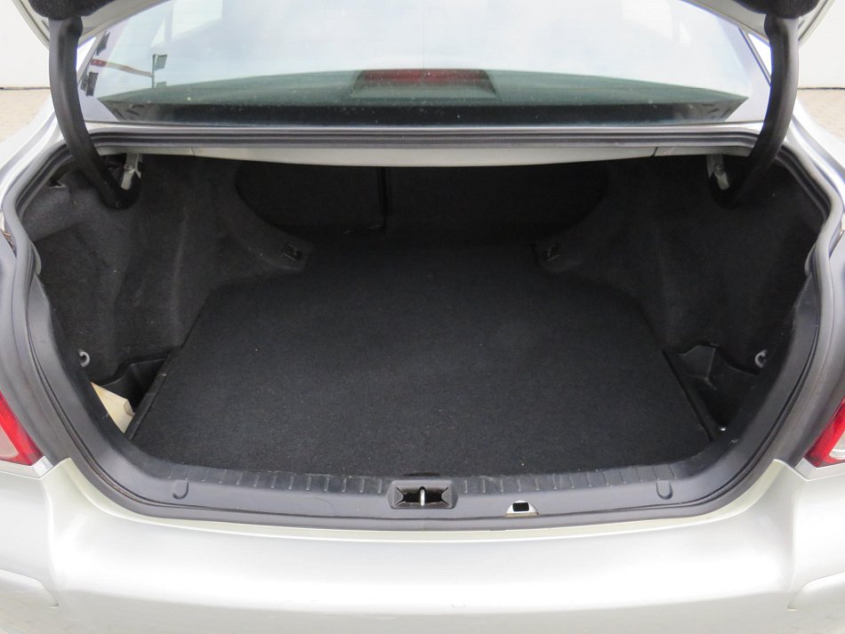 Toyota Avensis 2.0D-4D 