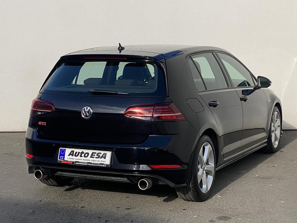 Volkswagen Golf 2.0 TSi GTi Performance