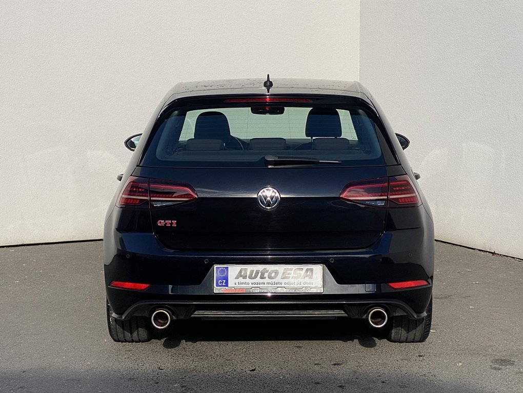 Volkswagen Golf 2.0 TSi GTi Performance