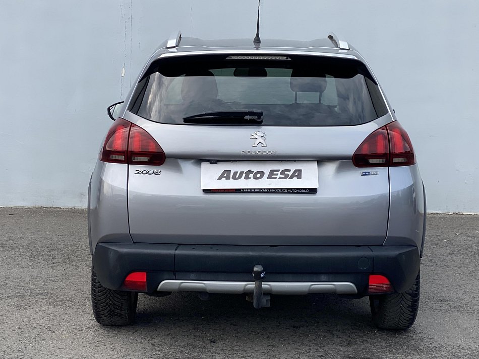 Peugeot 2008 1.2PT Crossway