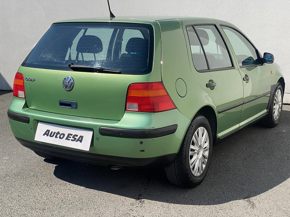 Volkswagen Golf 1.4 16V Basis