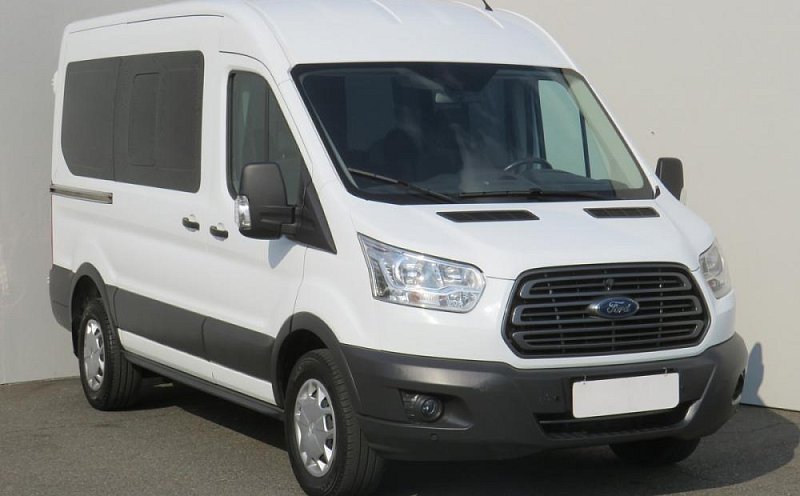 Ford Transit 2.2TDCi Trend L3H2 9míst