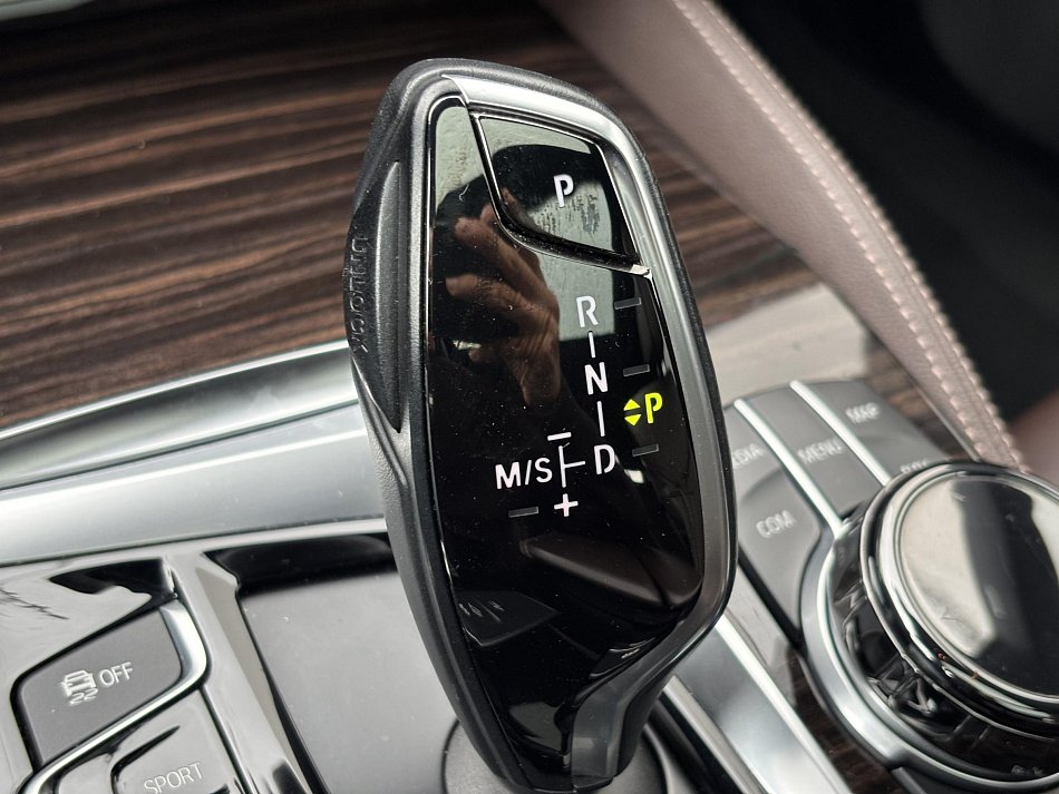 BMW Řada 6 3.0 D LuxuryLine GT 640d xDrive
